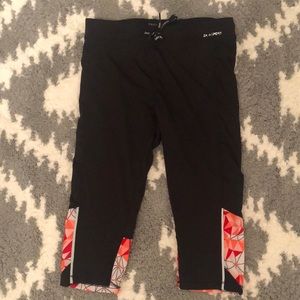 Zarasport capri leggings